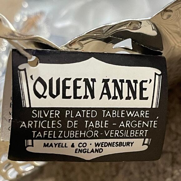 Vintage Queen Anne Silver Plated Footed Oval Serving Basket Moveable Handle NEW - Picture 9 of 13